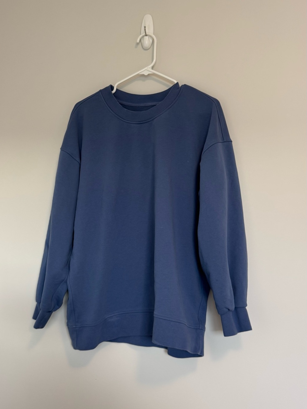 Lululemon Perfectly Oversized Crew
Water Drop
